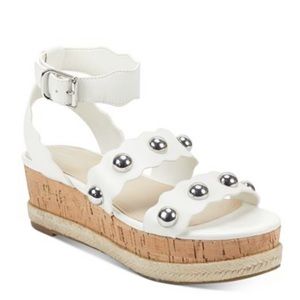 Marc Fisher Platform Sandals Scalloped Straps